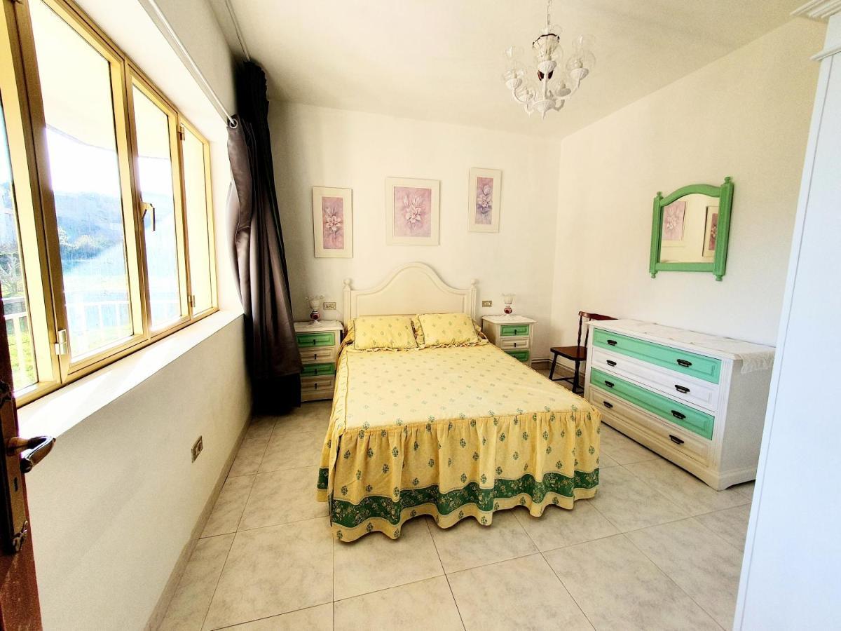 Apartamentos Romaris Minarzo Luaran gambar